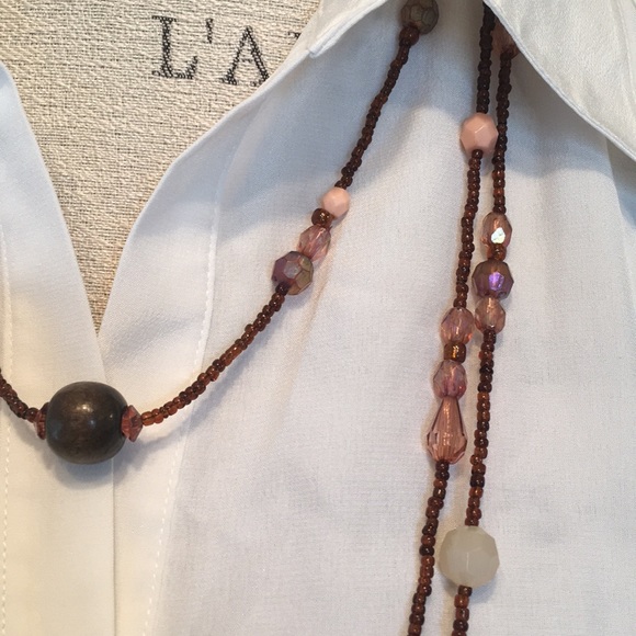 Multi strand wood, plastic and glass bead necklace - Picture 2 of 5